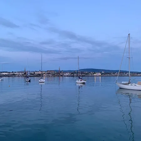 Haddington House Отель Дун-Лэаре