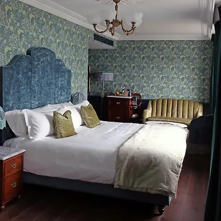 Haddington House ダン・レアリー